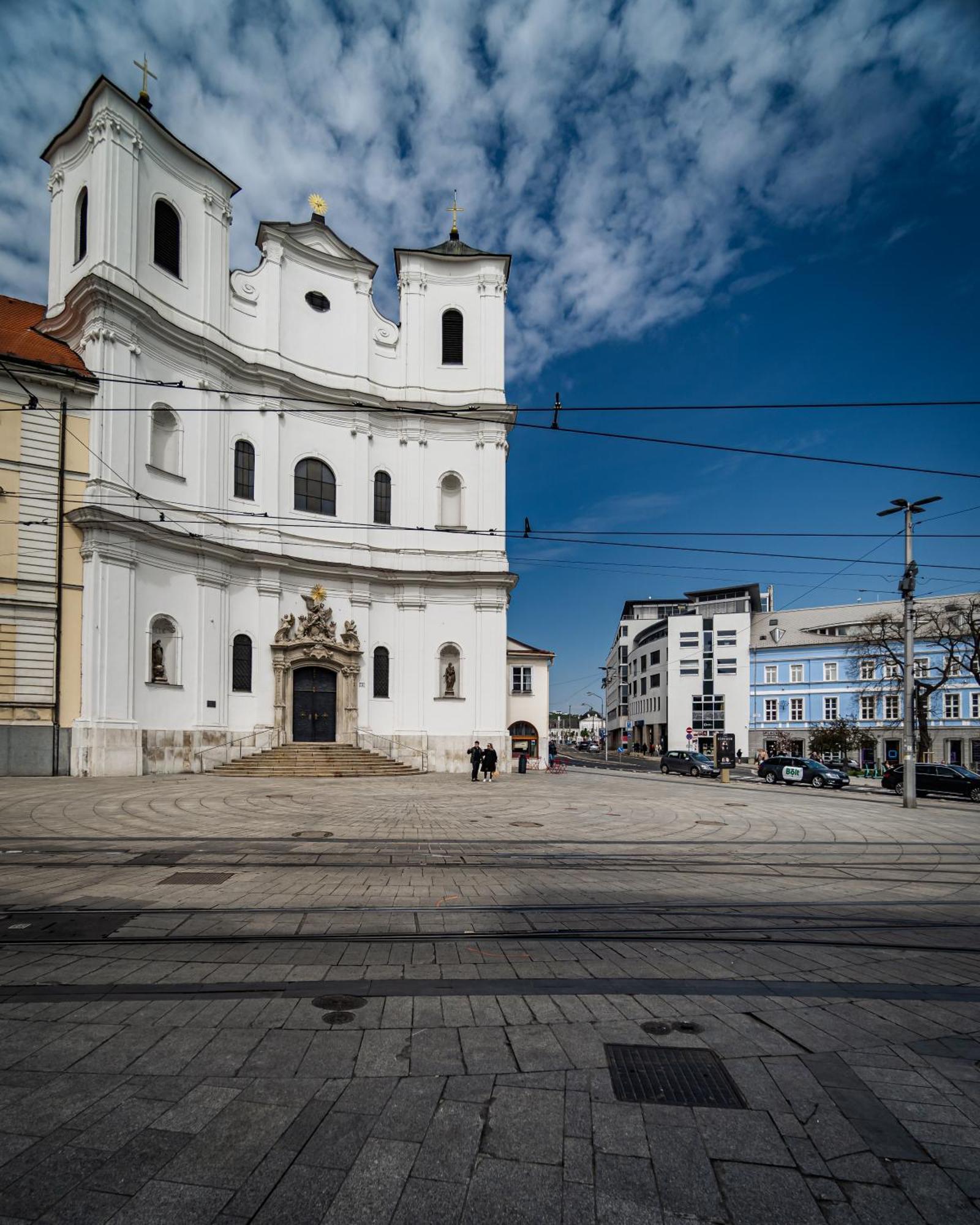 Luxurious And Royal Apartment In The Old Town Bratislava Exterior foto